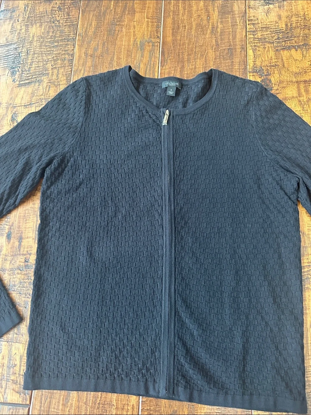 Ann Taylor Factory Black Textured Zip-Up Cardigan. New Without Tags